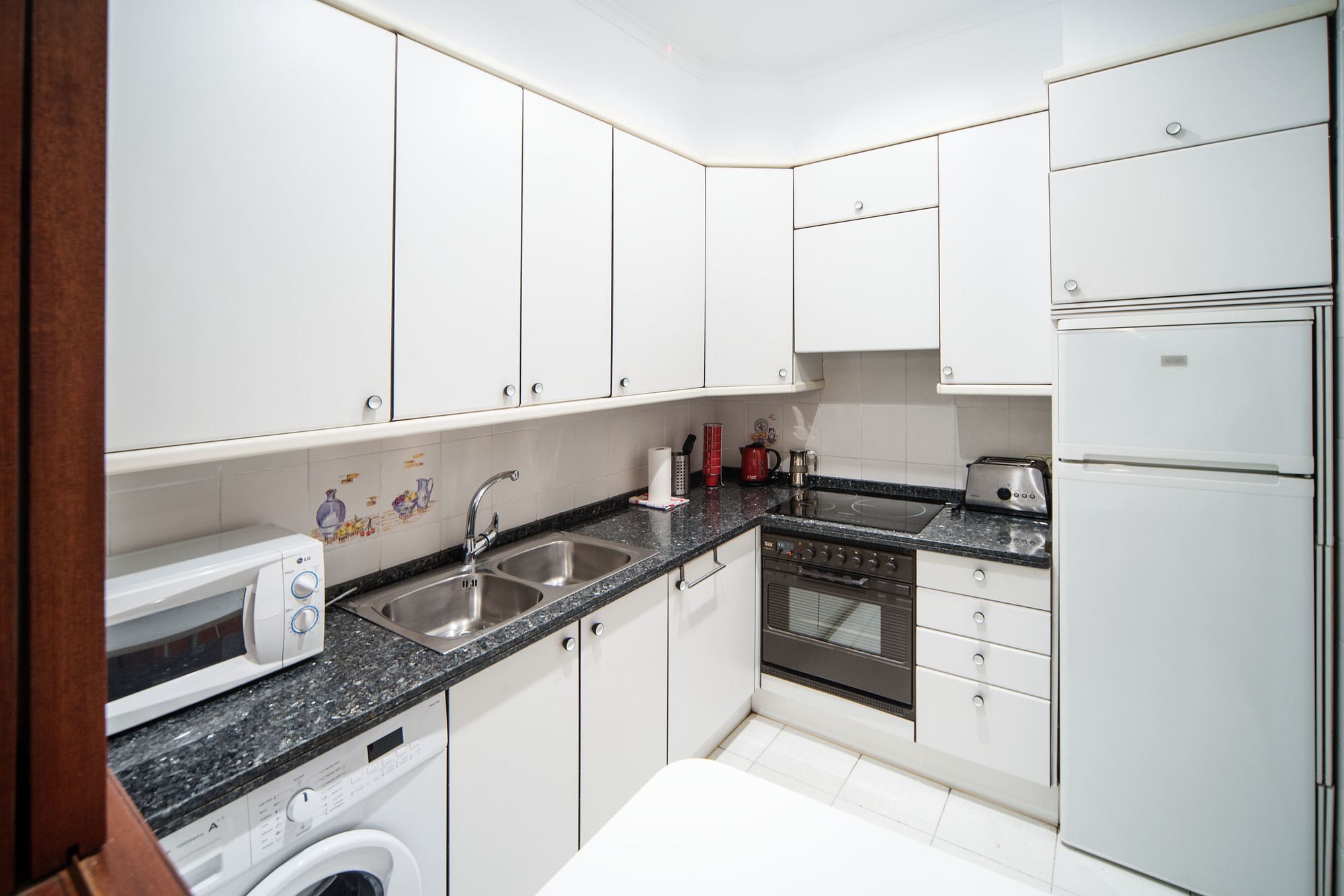 Apartment Apple By People