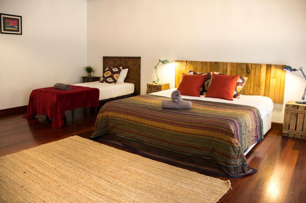 Apartment Central, Spacious And Authentic Family