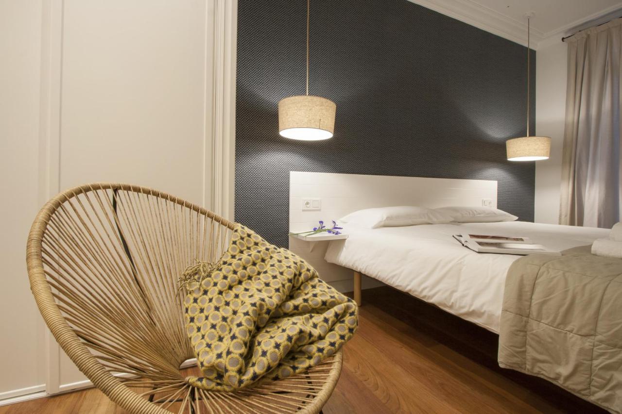 Bare By Oldtown Ss * San Sebastian