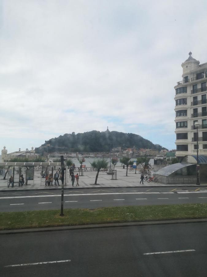 Vistas A La Playa De La Concha, Apto Familiar Grande San Sebastián