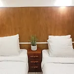 Waves Guesthouse
