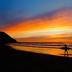 Zurriola - Beachside Comfort