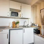 Cozy Apartment In Front Of The Beach