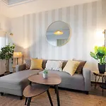 Cozy Apartment In Front Of The Beach