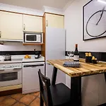 Arima Suite Apartment