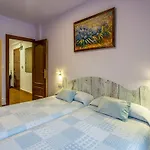 Paseo Antzieta 31. 1E