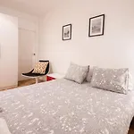 Spacious Central Old Town Apartment