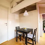 Elkano Room