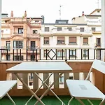 Pretty Apartment Close To The Beach