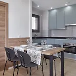 Mantulene 1E - Basque Stay