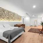 32 De Agosto Rooms