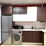 Luistarrak Apartment- Free Parking
