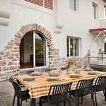 Villa Alaia
