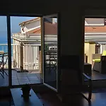 Attic+Views+Terrace+Parking