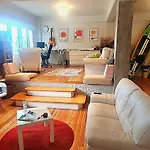 Habitaciones Privadas En Piso Frente A Playa Ondarreta, Bano Compartido