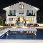 Villa Birdie Boutique - Adults Only