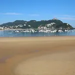 Modern & Spacious Apartment Near La Concha Bay
