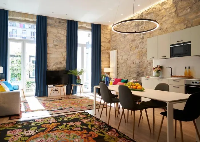 Unique And Stylish Apt In The Heart By Santiago Withac