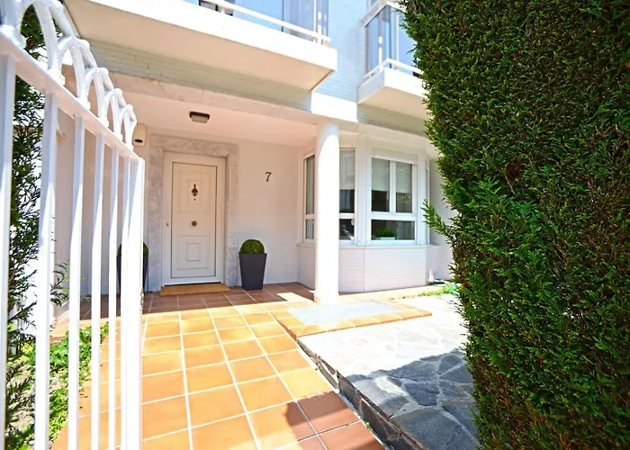Friendly Rentals Villa Berio