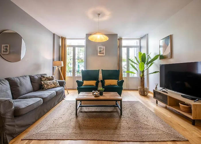 Legazpi, Apartamento Amplio, Moderno Y Centrico