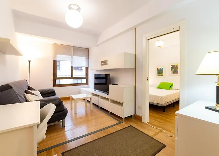 Pretty Apartment Close To The Beach