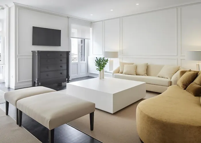 Pitipombo Apartment by FeelFree Rentals