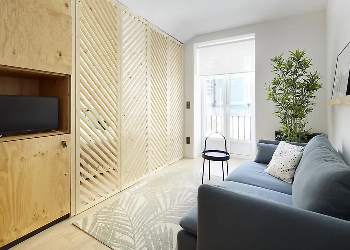 Easo Plaza By Feelfree Rentals