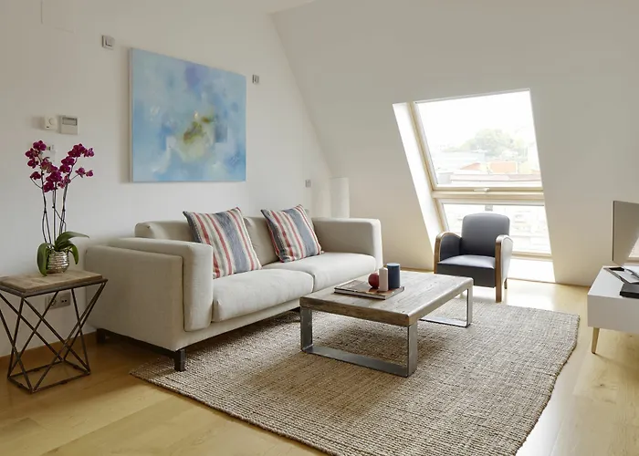 Mirakruz Attic Apartment By Feelfree Rentals