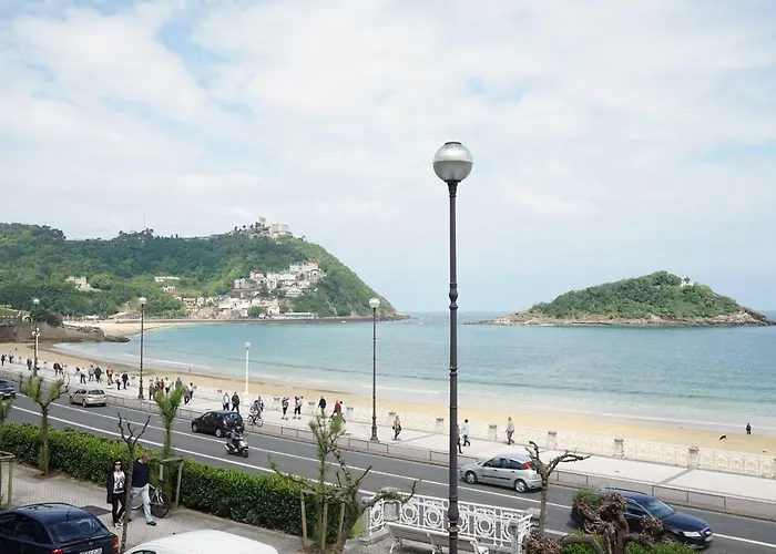 Breathtaking Terrace Views In Luxury Apartment - By Www,Sansebastianapartments,Es