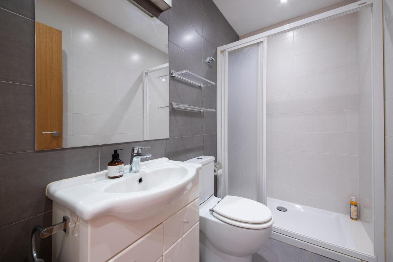 Modern With Spacious Terrace Appartement