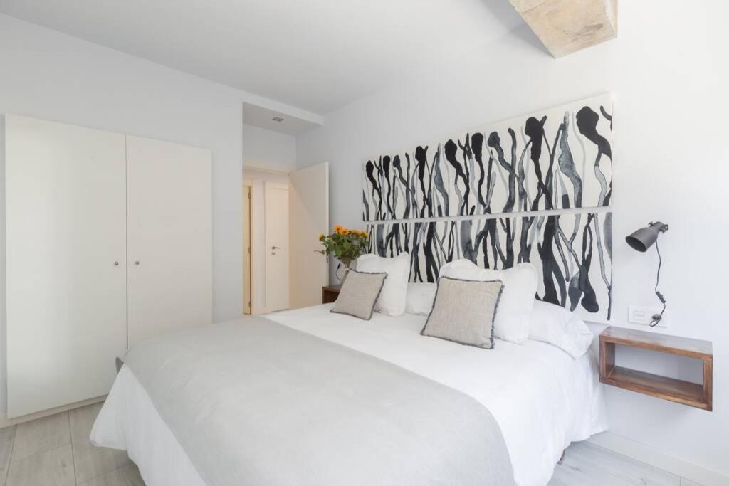 New Gorgeous - Beachfront - 3 Bd Apartment *