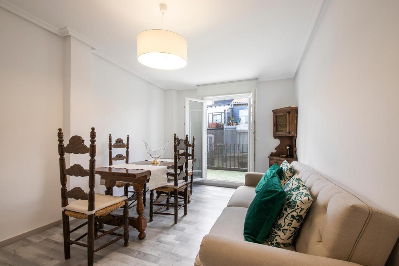 Appartement Beautiful With Terrace - Prime Location! *