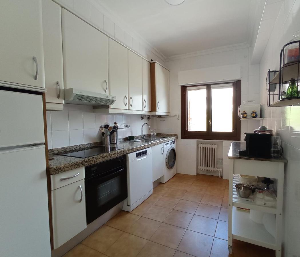 Easo Terrace Free Private Parking And Air Conditioning Apartment *