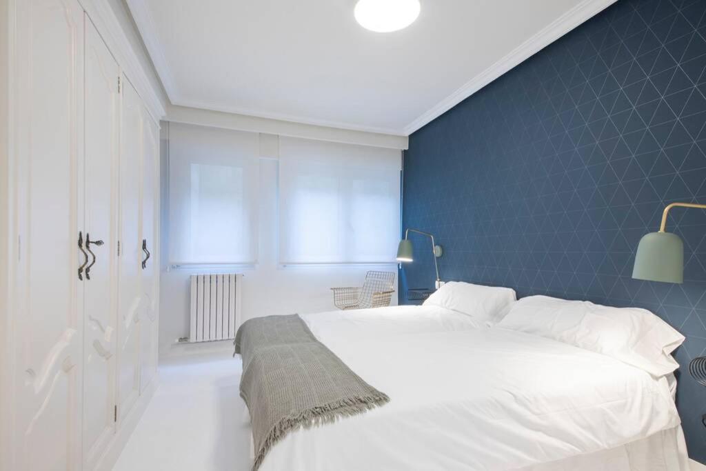 Bella Vista Luxury Apartment. Bay Views. Parking San Sebastian