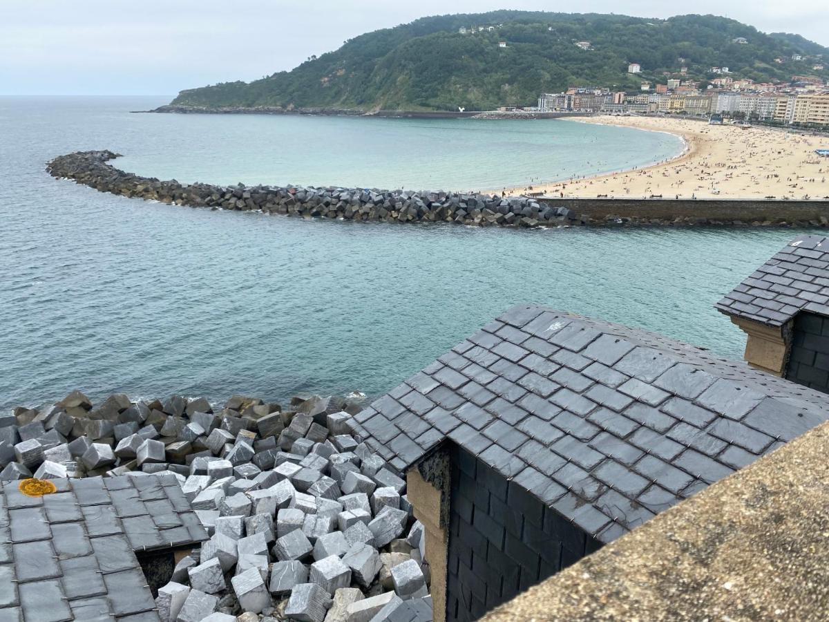 Olatu Haundia Donostian * San Sebastian
