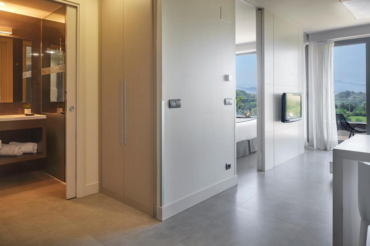 Feelfree Basoa Aparthotel