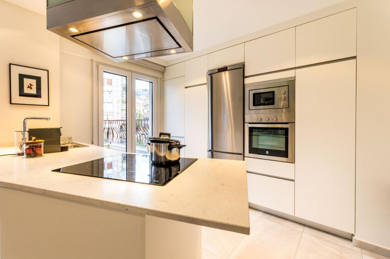 Apartment La Concha Beachview By Sweet San Sebastian