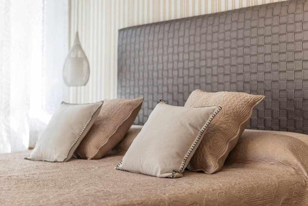 La Concha Beach Deluxe Apartment San Sebastian