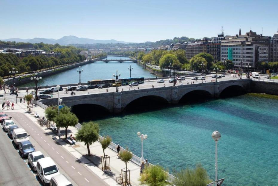 Deluxe Apt-views To Historic Maria Cristina Appartement