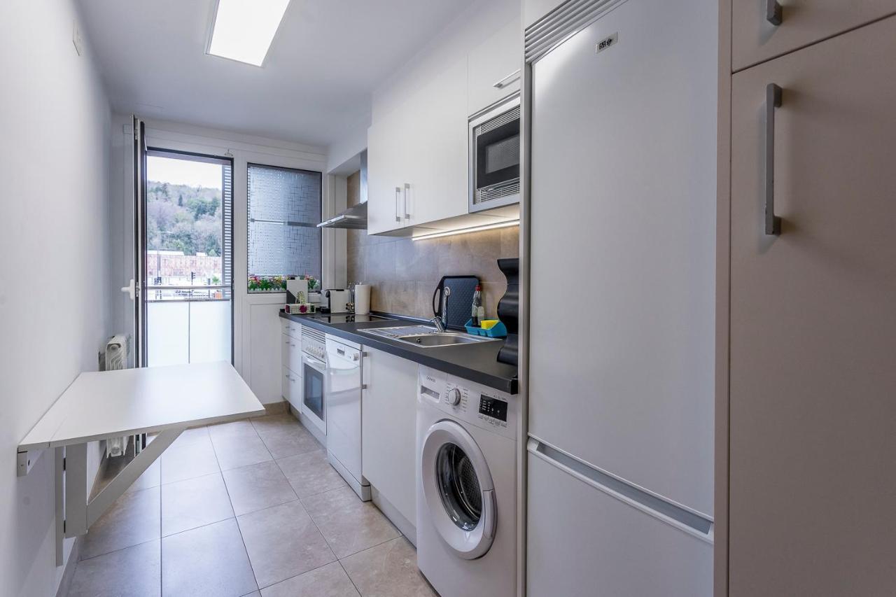 Paseo Antzieta 31. 1e Apartment