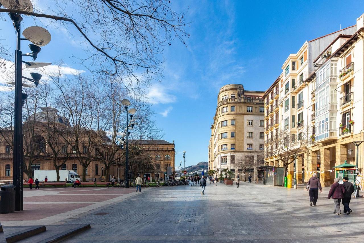 Boulevard 26 * San Sebastian