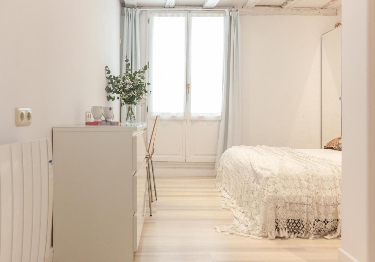 Apartment Boulevard 26 *
