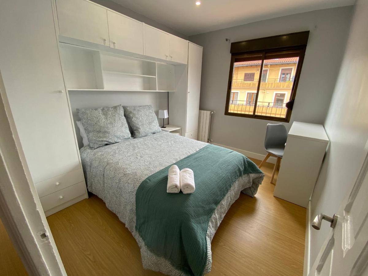 Beautiful Ondarreta Beach Apartment *