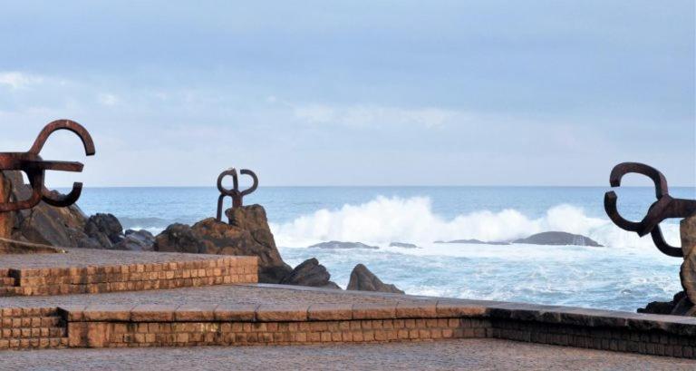 Apartment Beautiful Ondarreta Beach San Sebastian
