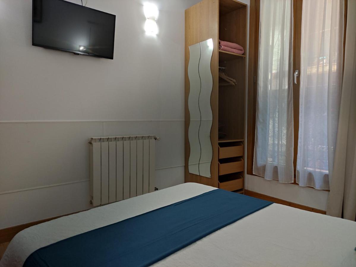 Alojadonosti Center Guest house