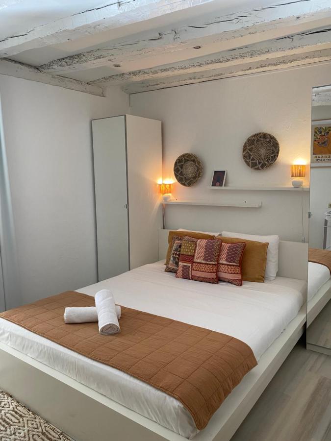 Apartment Boulevard 26 *