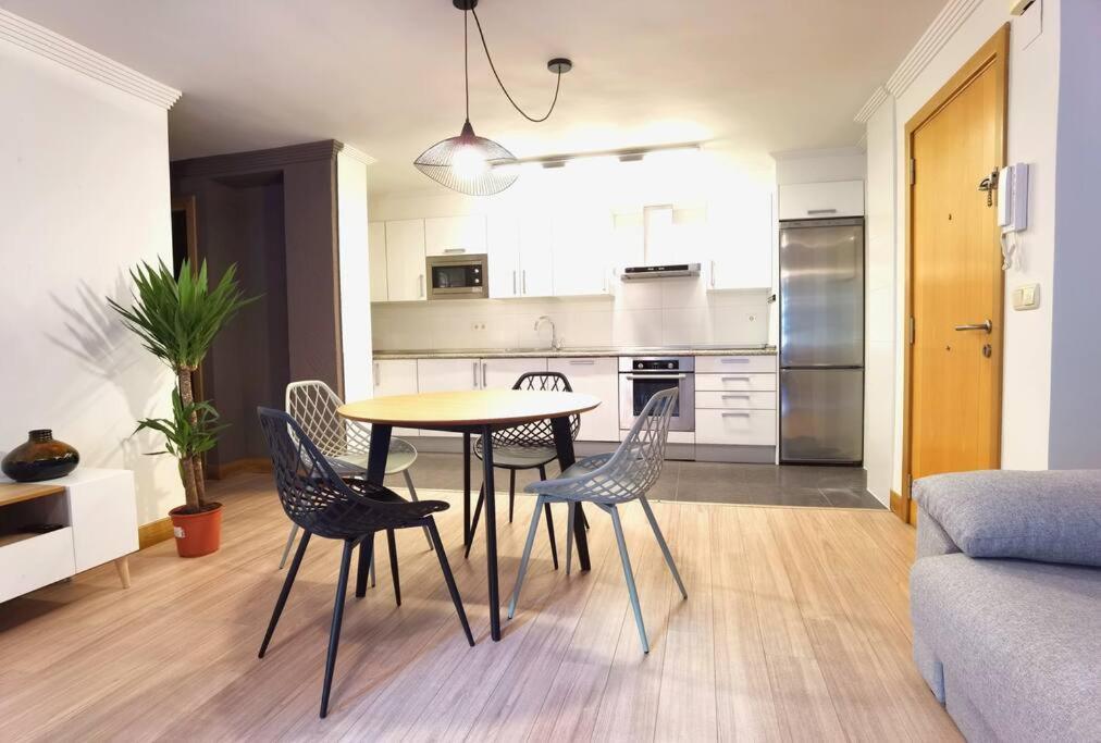 Completo A Un Paso De La Concha Appartement