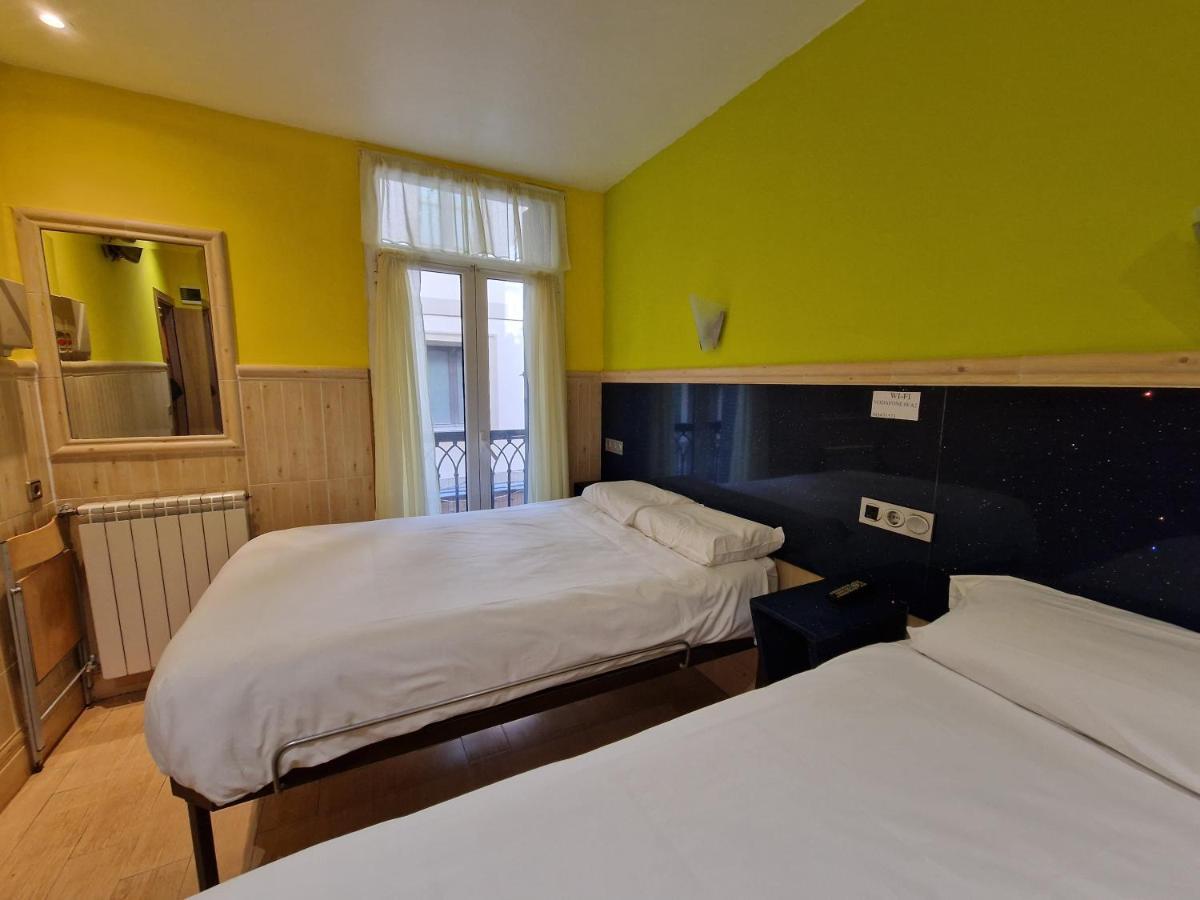 Izar Bat Guest house