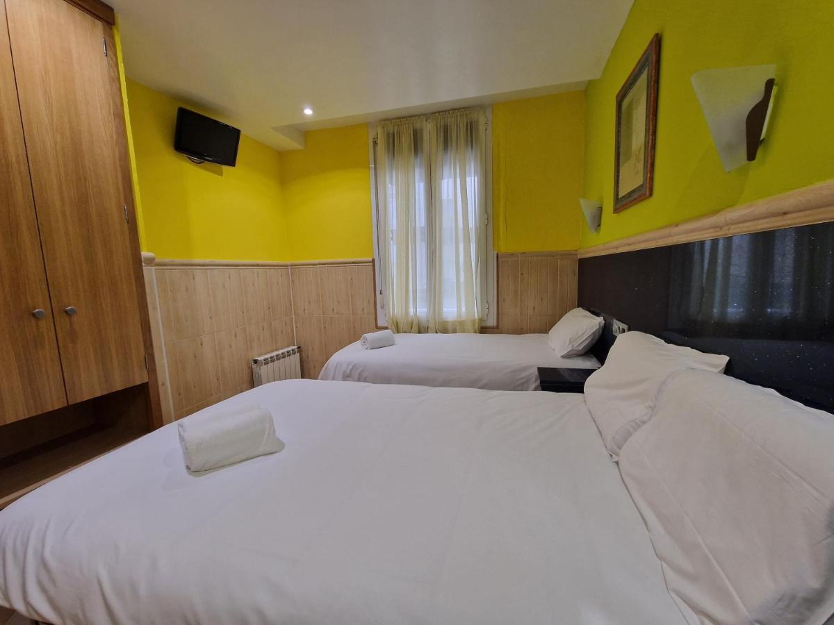Izar Bat Guest house San Sebastian