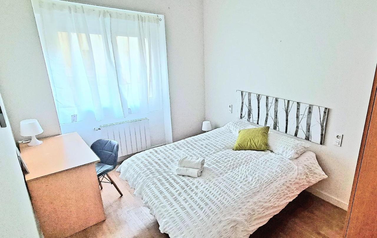 Privada A Pasos De La Playa Ondarreta Homestay *